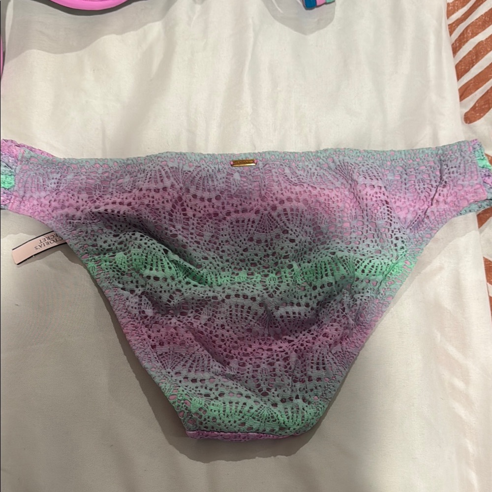 Colorful Bikini Set - Picture 4 of 9